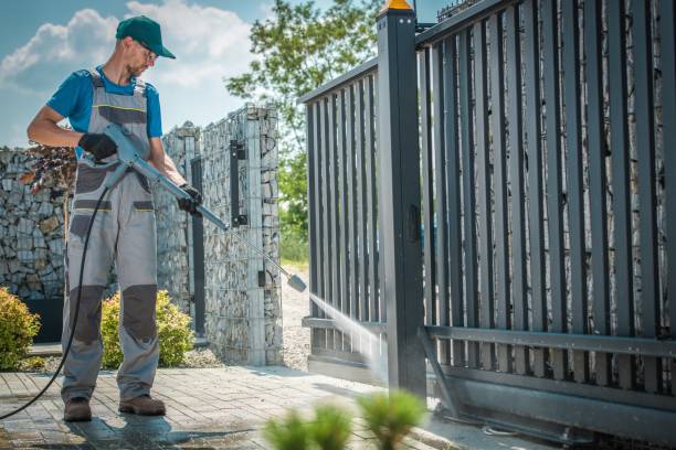 Best Animal Enclosure Cleaning  in Camp Springs, MD
